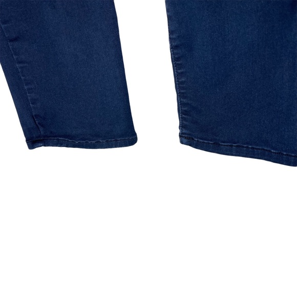 Gloria Vanderbilt stretchy dark capris size 6 - Picture 3 of 6